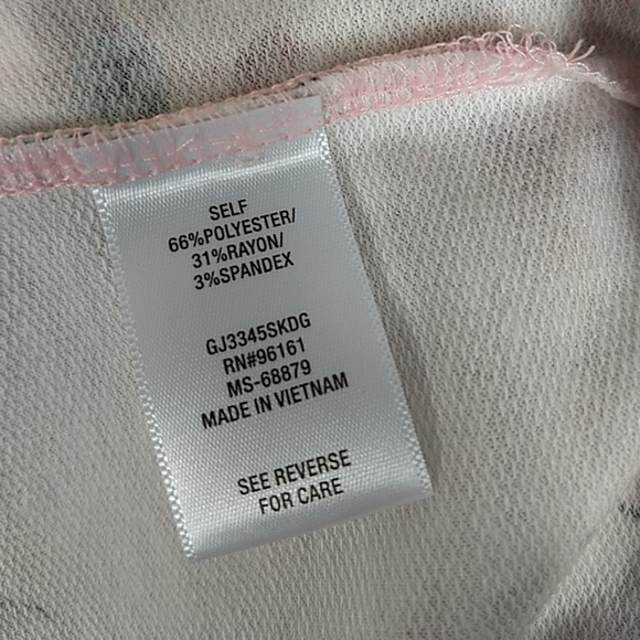 New Women's top blouse floral Medium - Picture 8 of 8